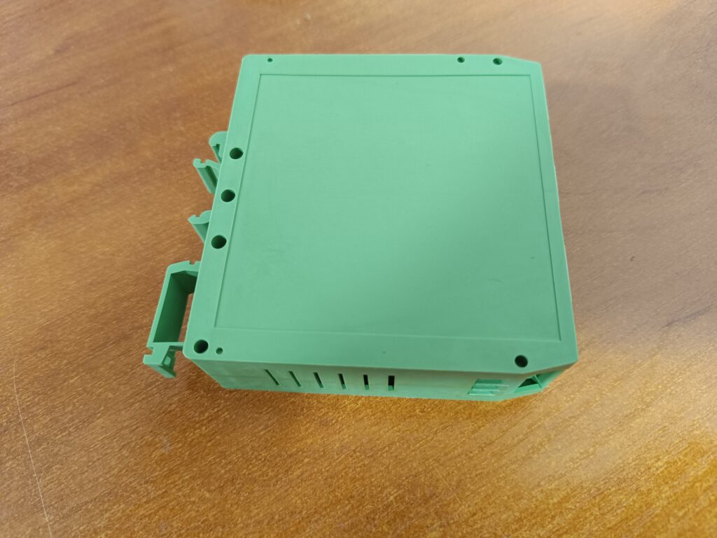 Obudowa na szynę DIN CP-23-38